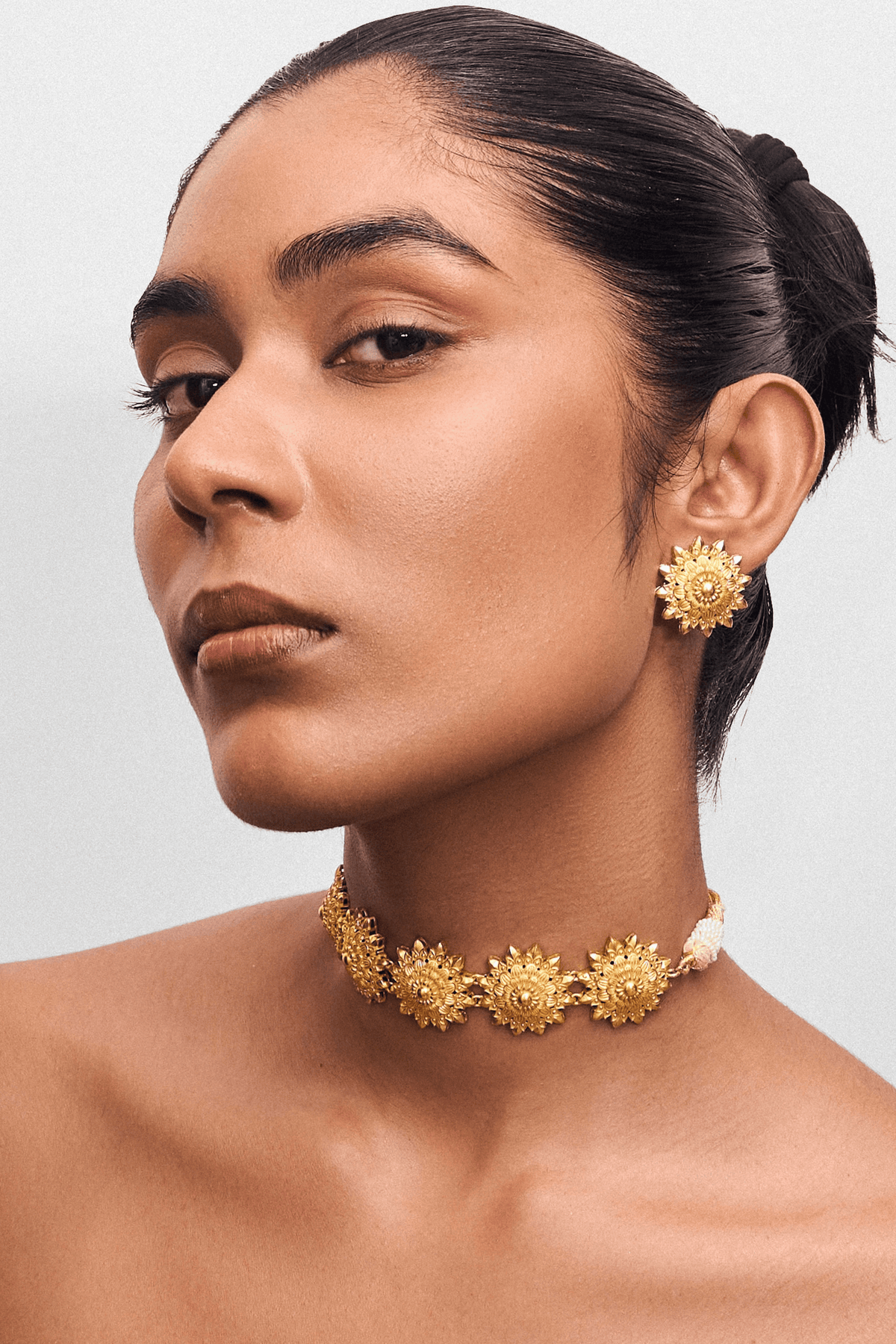 Eos Choker